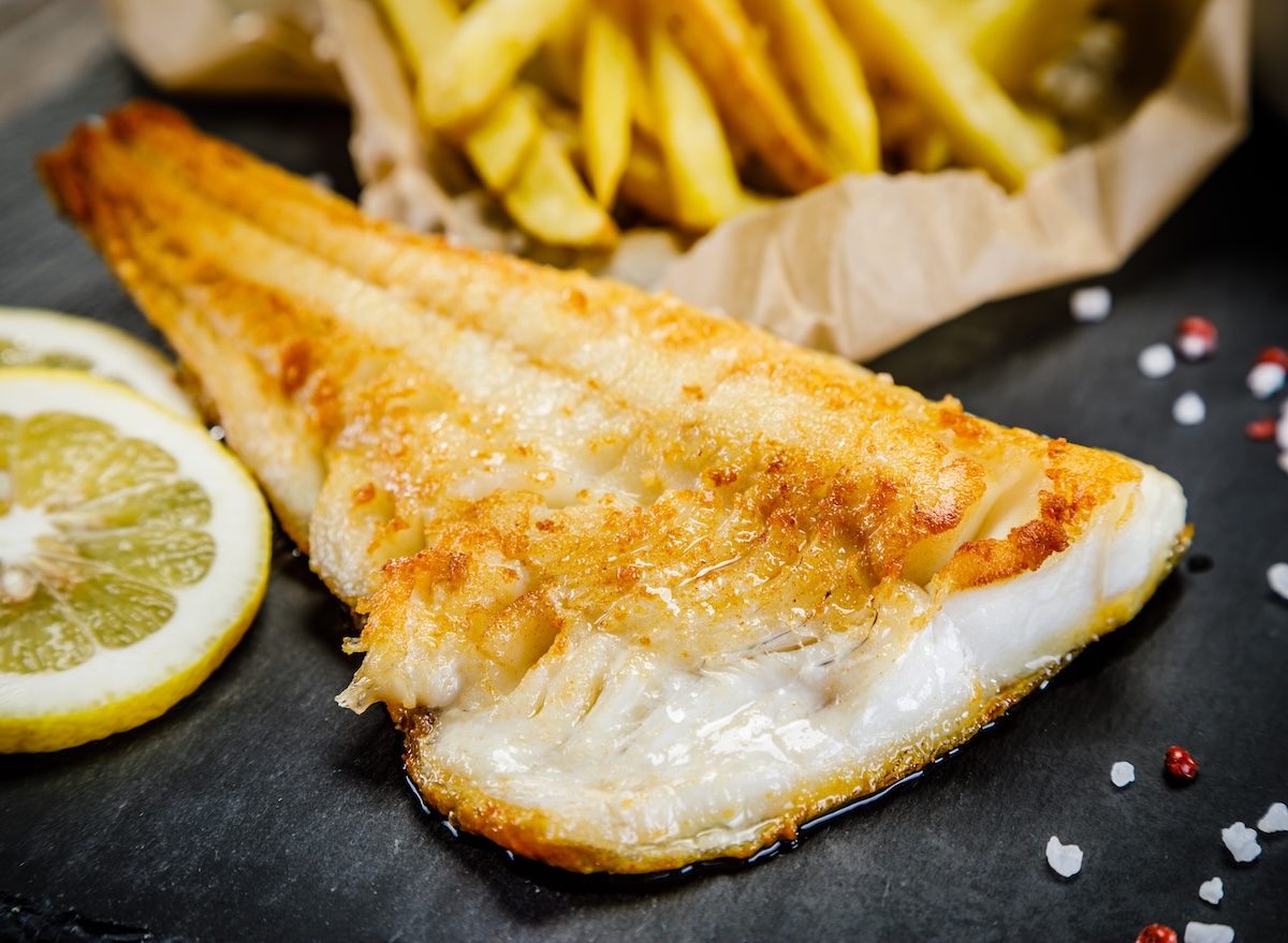 Five Restaurant Chains That Serve the Best Fried Flounder